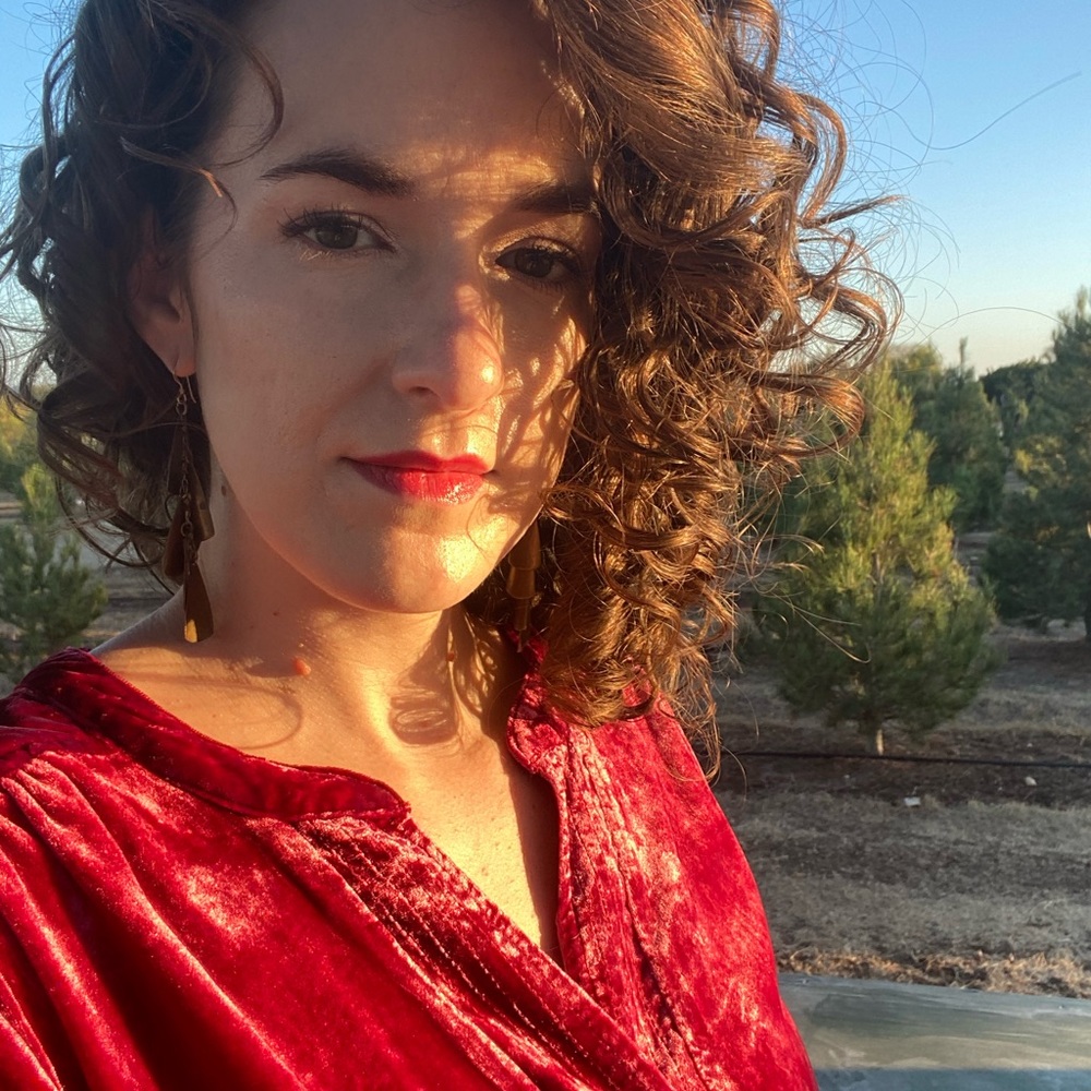 Meet your Posher, Julia